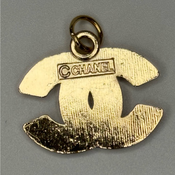 Chanel Gold Iridescent Crystal Pendant - Picture 10 of 10